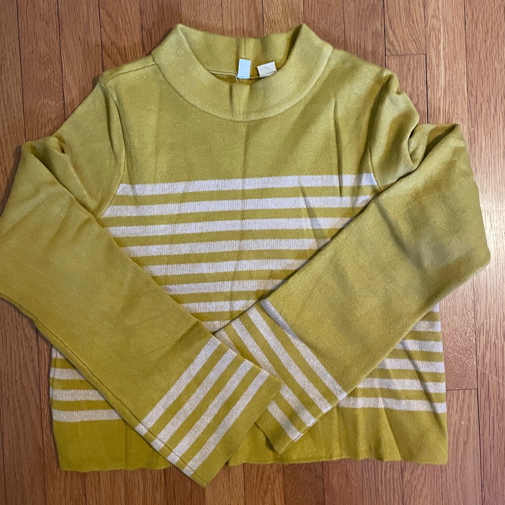 Anthropologie sweater, flare sleeve